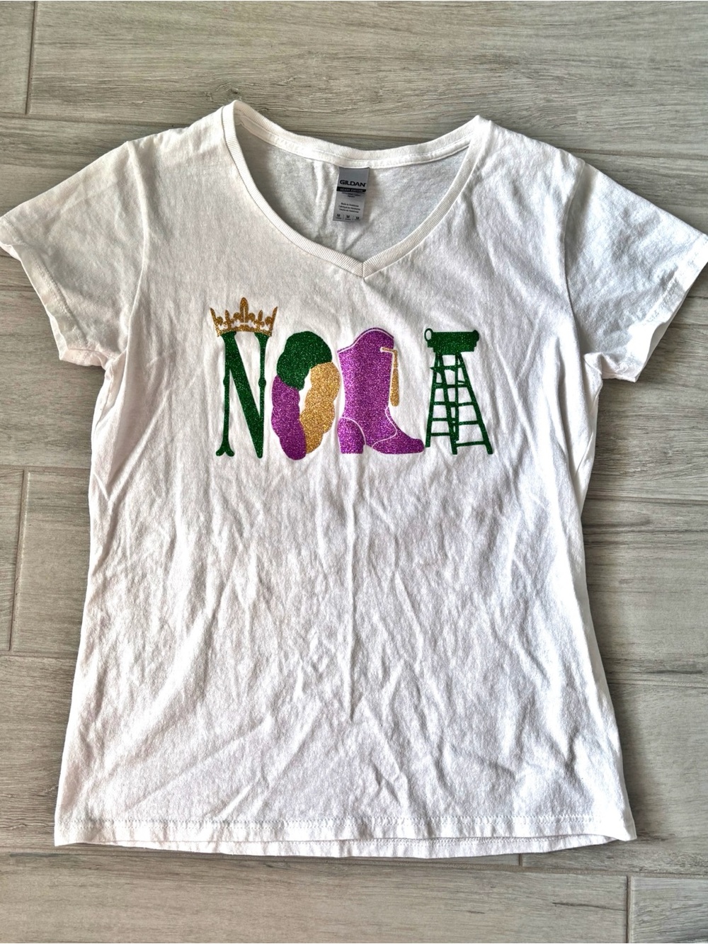 White V-neck Tee with Glitter 'NOLA' Purple, Green, and Gold T- Shirt, Medium